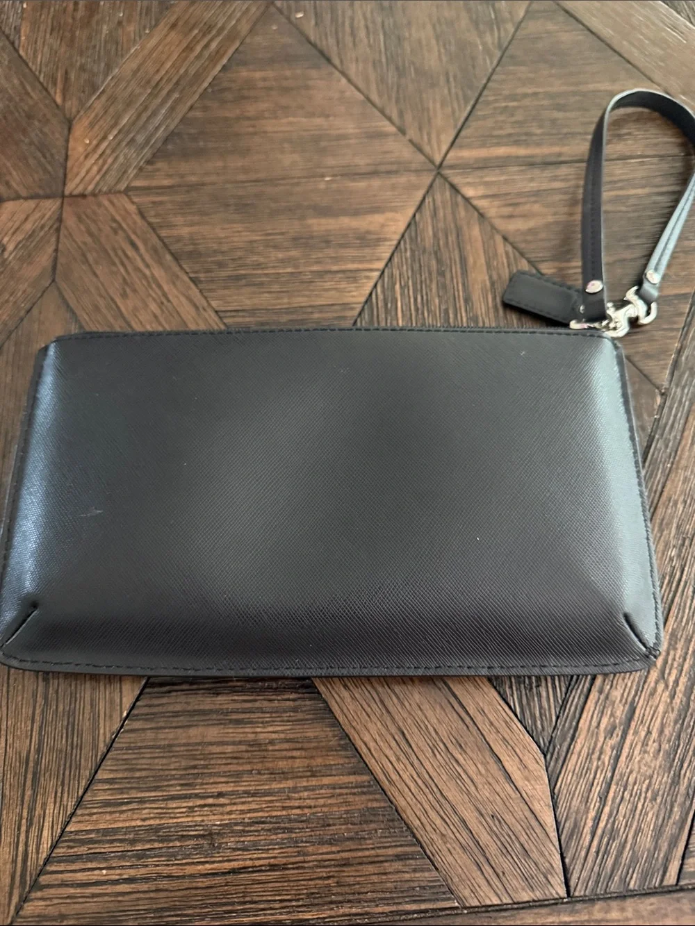 Coach Darcy Bow Wristlet Clutch Black Saffiano Leather Silver Hardware